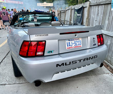 Load image into Gallery viewer, 1999-2004 Mustang Ducktail Spoiler (Beadless Version)