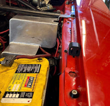 Load image into Gallery viewer, 1986-1993 Mustang Mustang Engine Bay Full Kit (Black Washers, Socket Cap Bolts)