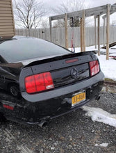 Load image into Gallery viewer, 2005-2009 S197 Mustang Rear Ducktail Spoiler (Beadless Version)