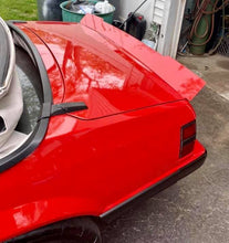 Load image into Gallery viewer, 79-93 Mustang Coupe/Convertible Center Cut Ducktail Spoiler (Beadless Version)
