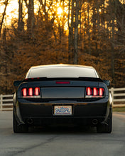 Load image into Gallery viewer, 2005-2009 S197 Mustang Rear Ducktail Spoiler (Beadless Version)
